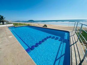 BrujasTower901/PiedePlaya/Gym/Privado/Seguridad24